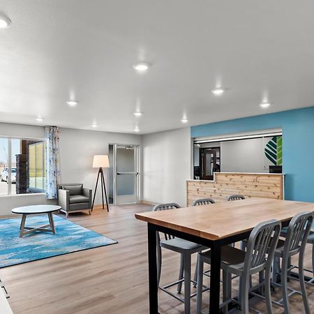 Woodspring Suites Coralville Iowa City Exteriör bild