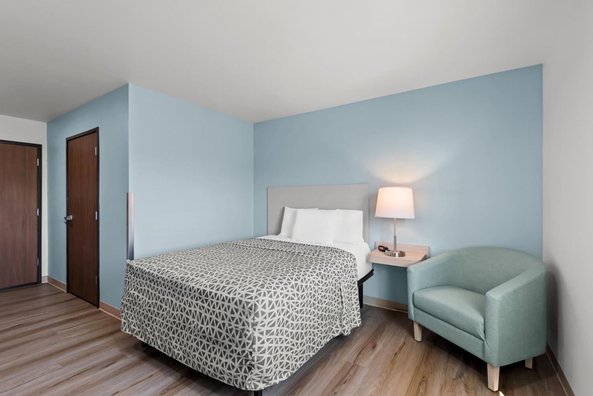 Woodspring Suites Coralville Iowa City Exteriör bild