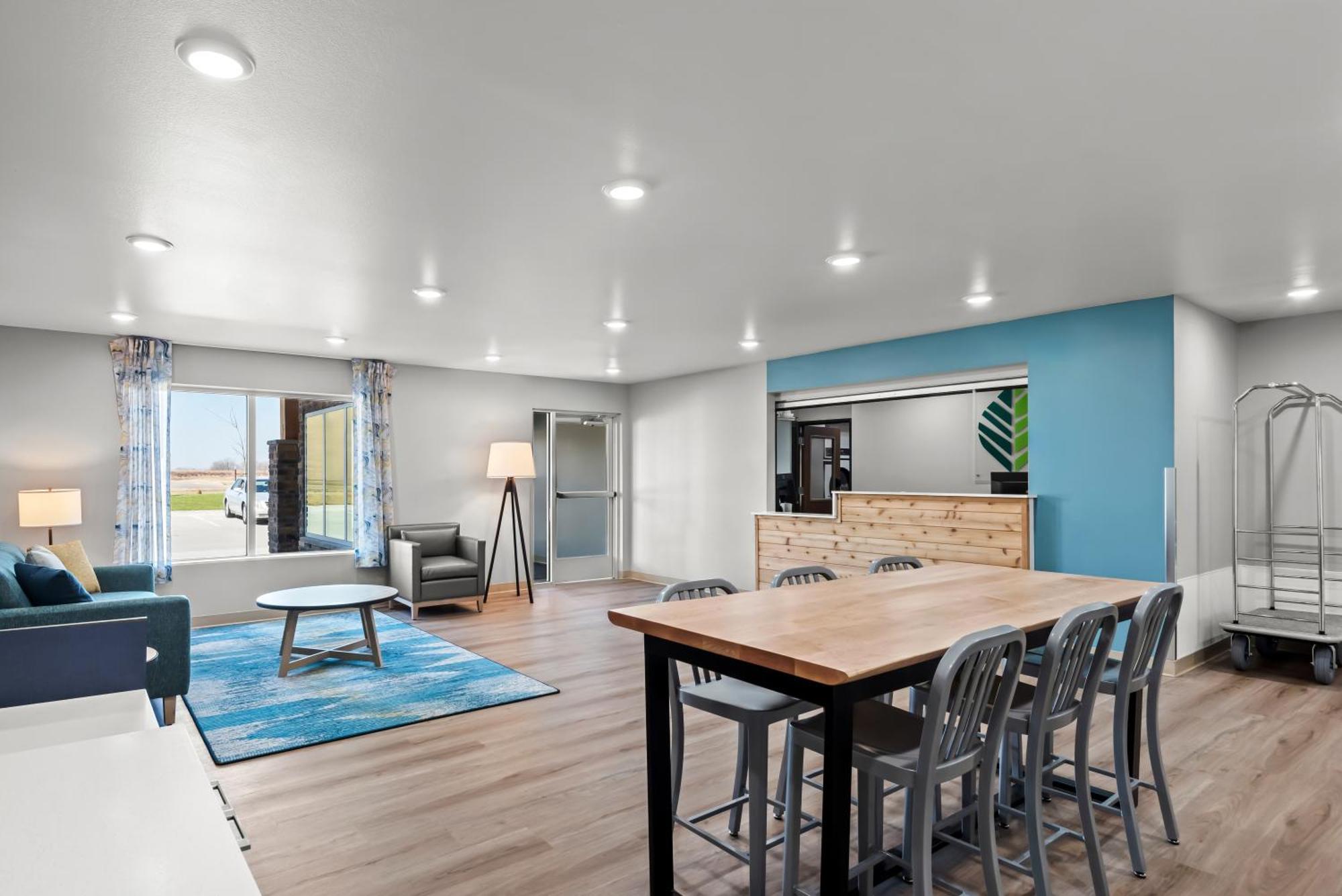 Woodspring Suites Coralville Iowa City Exteriör bild