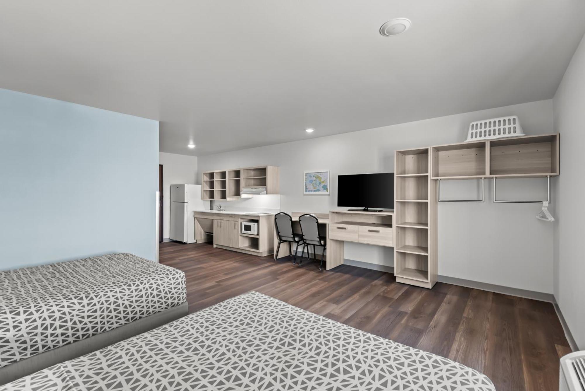Woodspring Suites Coralville Iowa City Exteriör bild