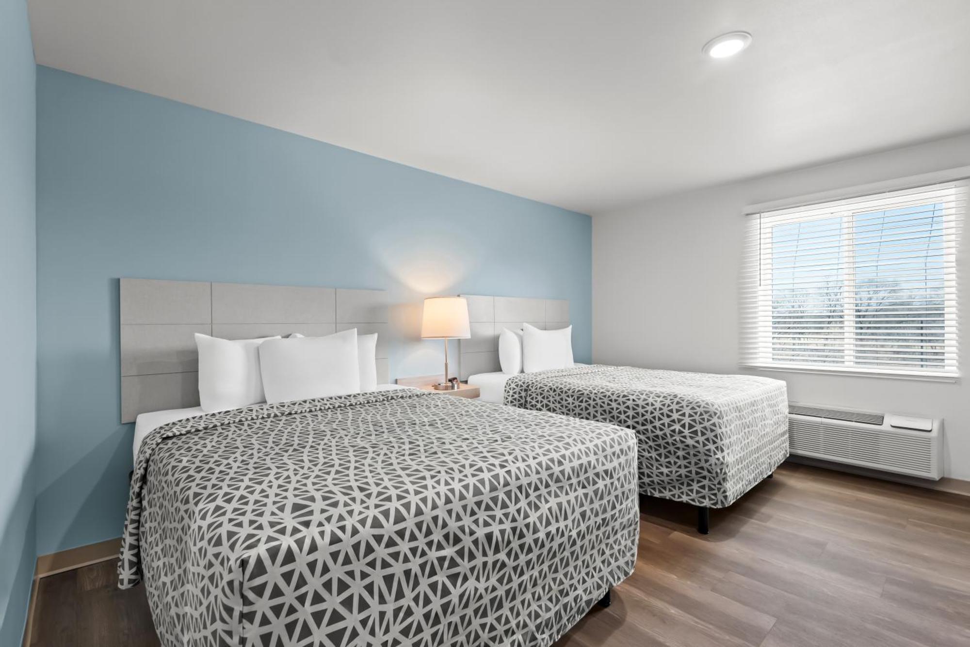 Woodspring Suites Coralville Iowa City Exteriör bild